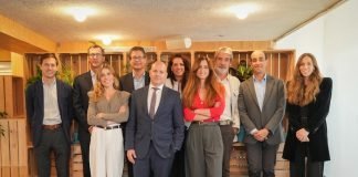 Indorama Ventures’ recycling partnership in Africa Ayuda en Acción, Indorama Ventures and IMG Group launch major recycling partnership to tackle waste crisis in Mali